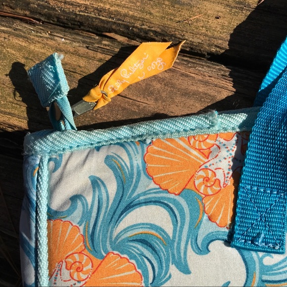 Lilly Pulitzer Laptop Tote in Do the Wave Print - Picture 3 of 12